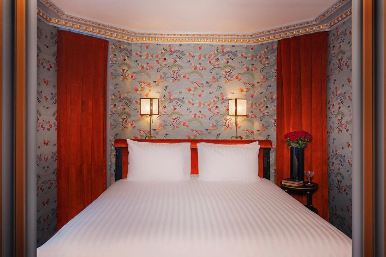 Maison Proust, & La Hotel Parigi