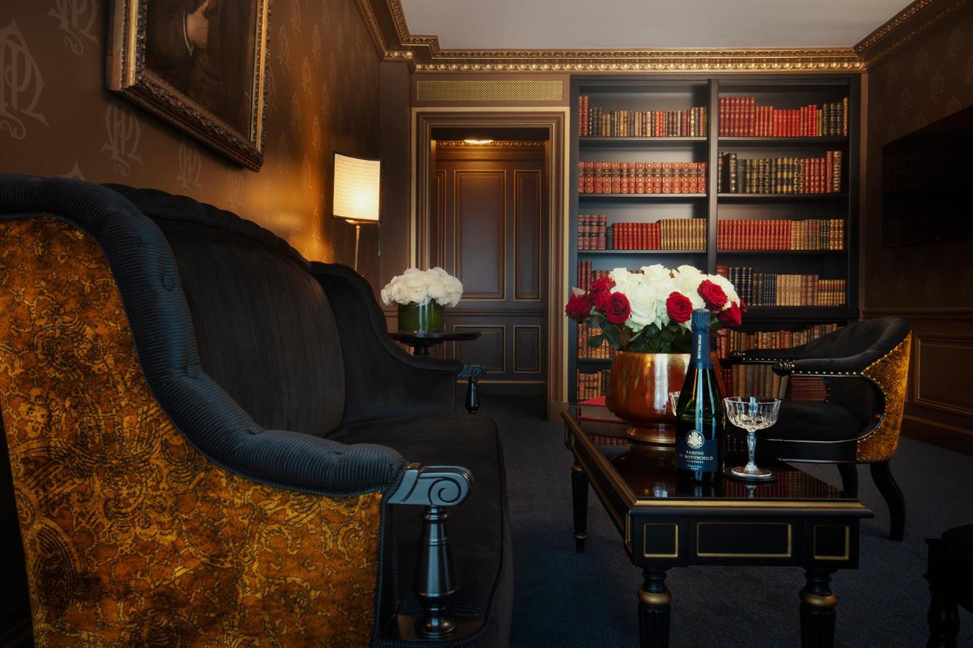 Maison Proust, & La Hotel Parigi