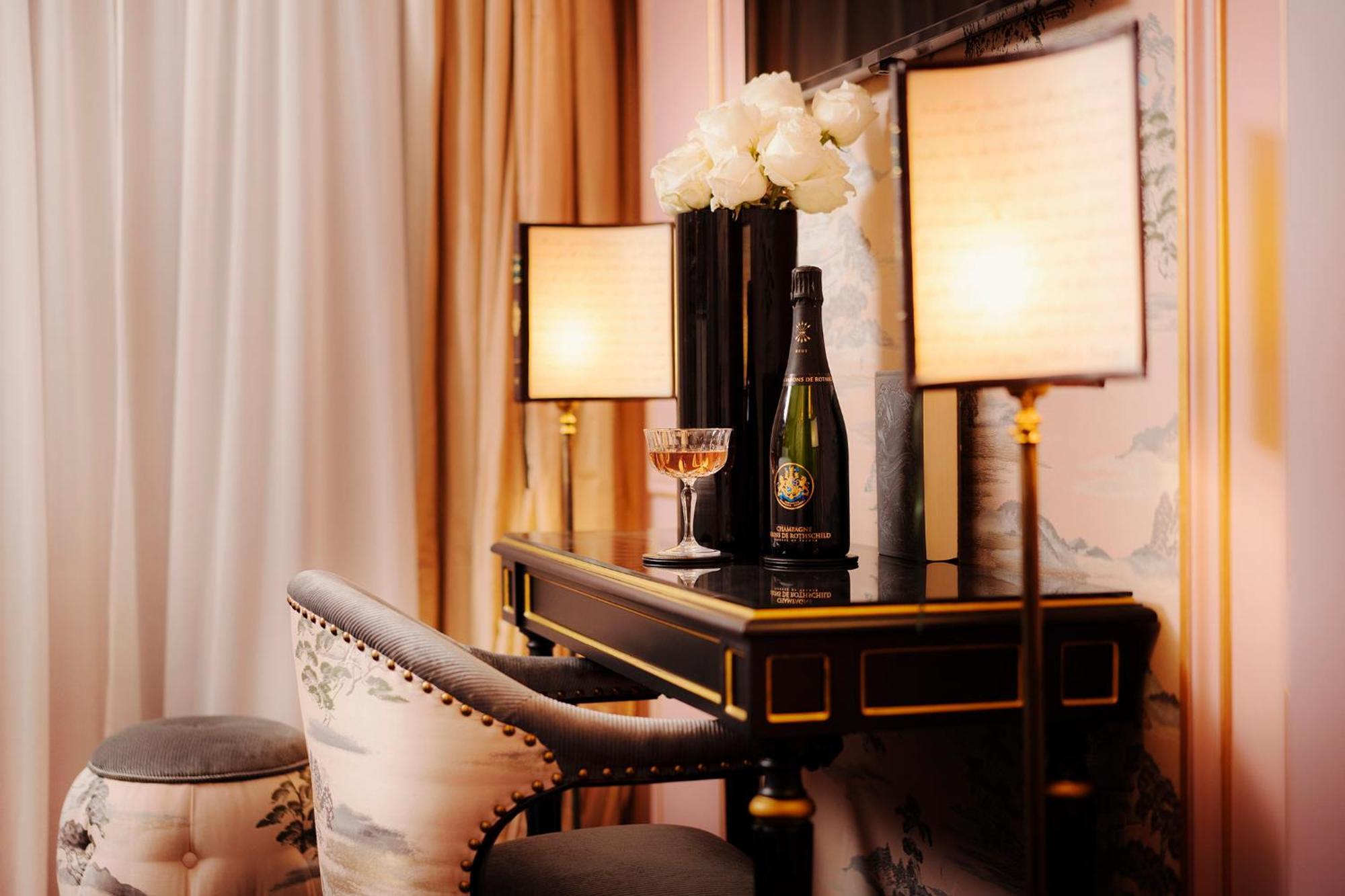 Hotel Maison Proust, & La Parigi
